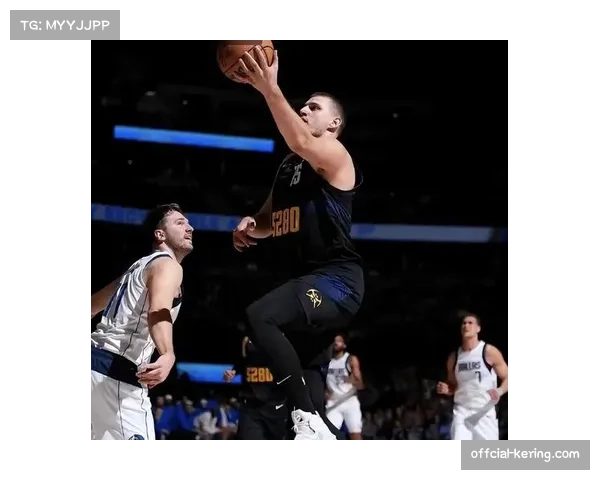 通讯:独行侠第三节防守变阵,东契奇领衔联防成功限制掘金约基奇 通讯:独行侠第三节防守变阵,东契奇领衔联防成功限制掘金约基奇